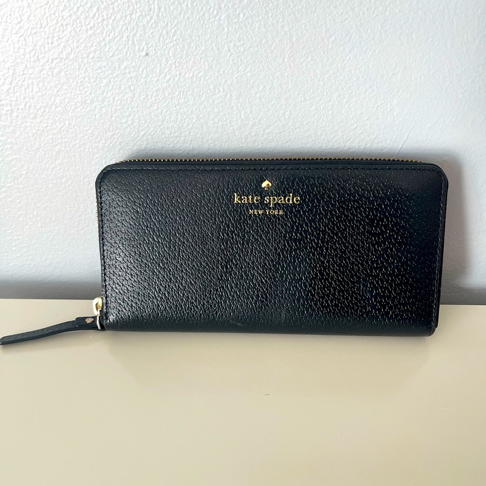 Authentic Kate Spade Black Pebbled Leather Wallet NWOT